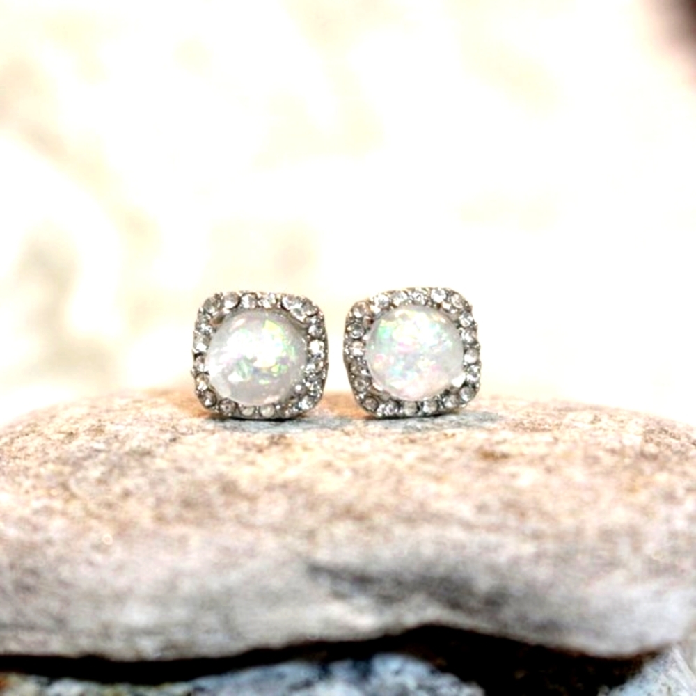 Silver Sqaure Rhinestone white Opal Stud Earrrings